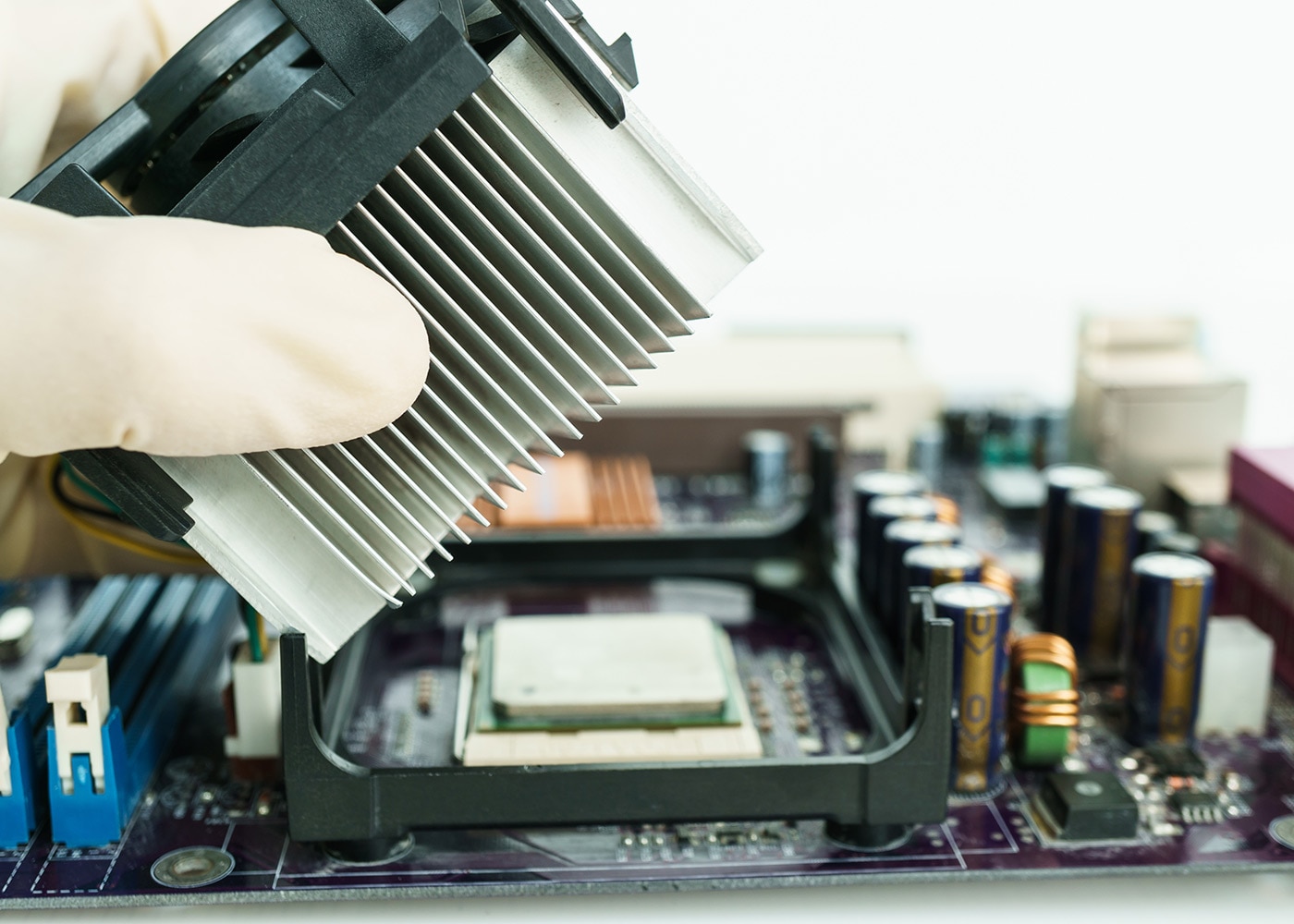 cooling device on an electronics board