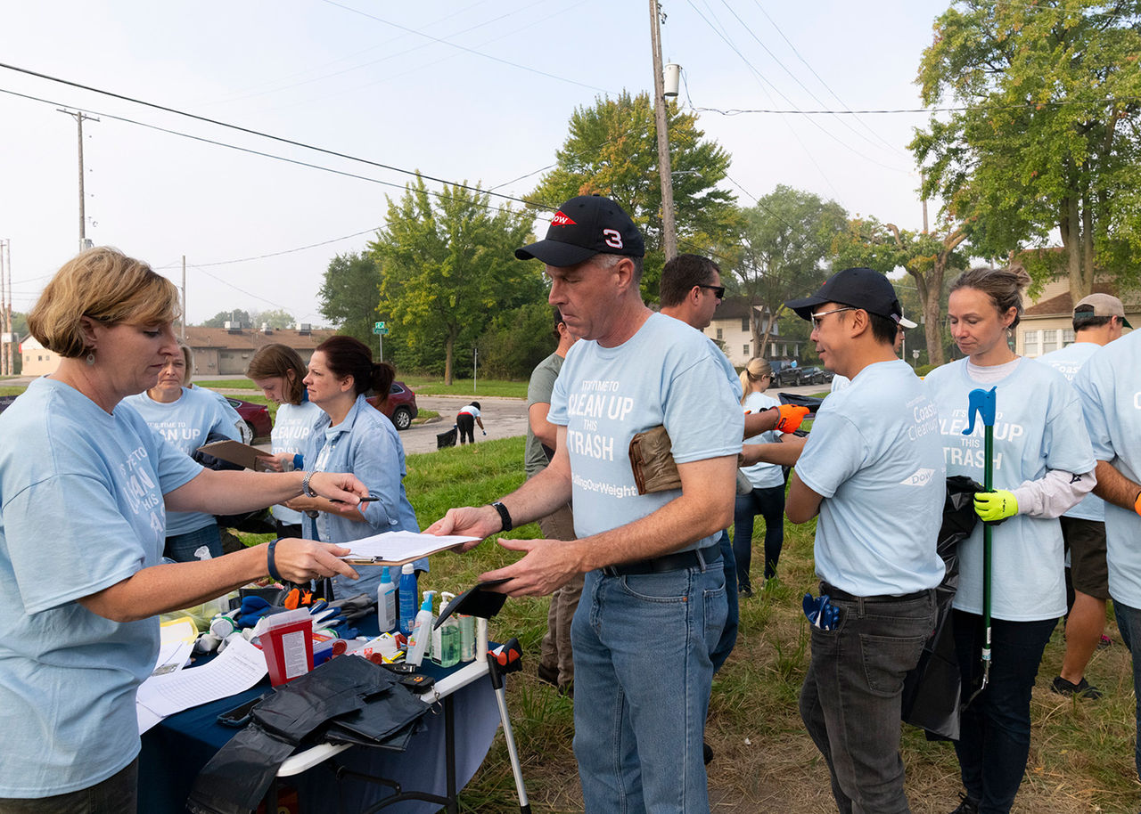Dow CEO Jim Fitterling at a community volunteer event