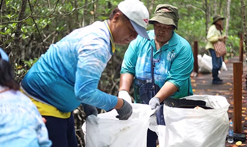 Dow Volunteers in Thailand